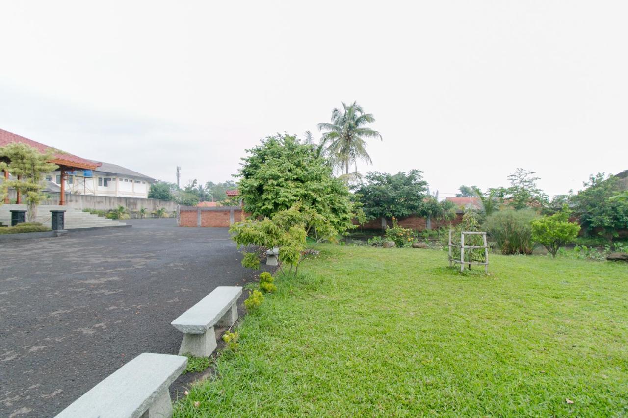 Reddoorz Syariah Near Tugu Lampu Gentur Cianjur Hotell Exteriör bild